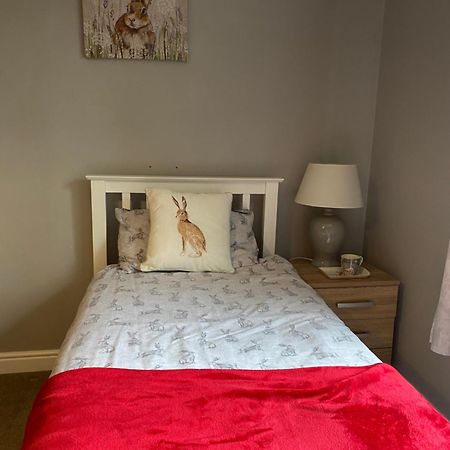 Little Hare Lodge - Spacious 2 Bedroom Attached Bungalow Woodhall Spa Extérieur photo